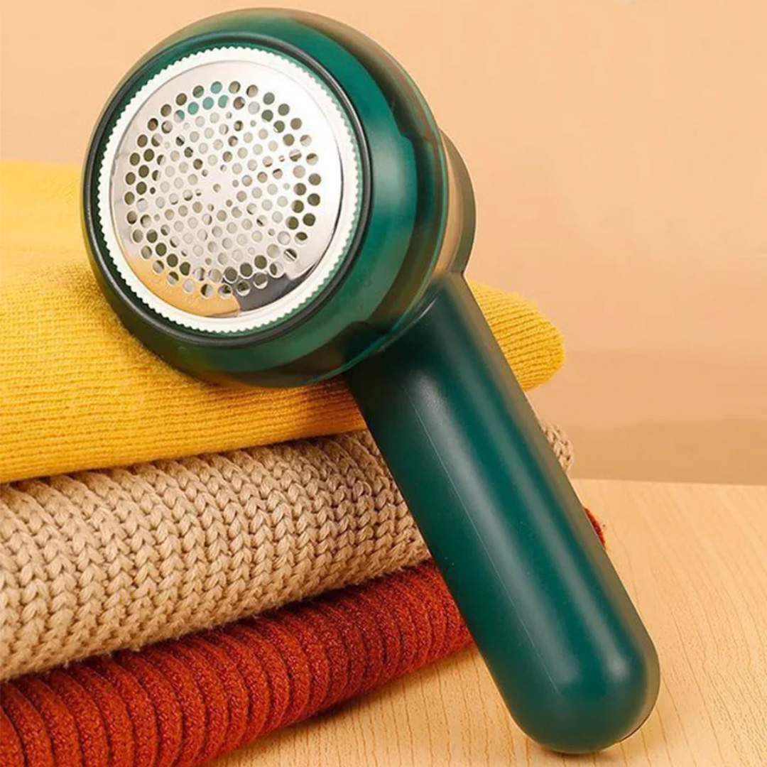 74143374504682916519 پرزگیر شارژی لباس | Portable Sweater Lint Remover Clothing Hair Ball Trimmer - Image 1