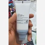ضد آفتاب سنتلا اورجینال SPF50 حجم 50 میل تیوپی مناسب انواع پوست بافت سبک و زودجذب بدون سفیدک و ماسیدن بر روی پوست - تصویر 7