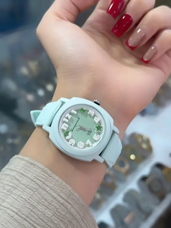 ساعت مچی فانتزی و دخترانه طرح مینیمال - موتور کوارتز با بند سیلیکونی راحت - کد4 - Image 5